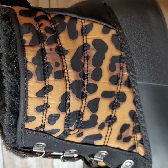 BARETRAPS Flynn Stay Dry System Boots 11M - Picture 8 of 12